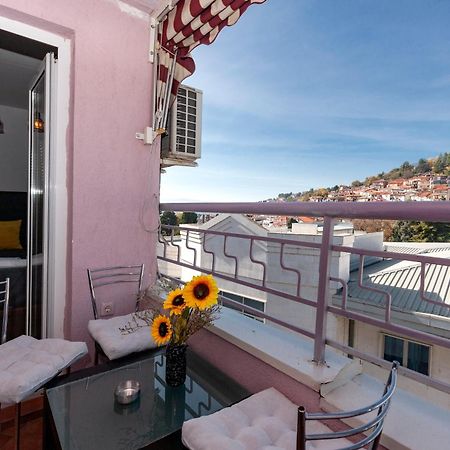 Petar Apartment-City Center, Ohrid Bagian luar foto